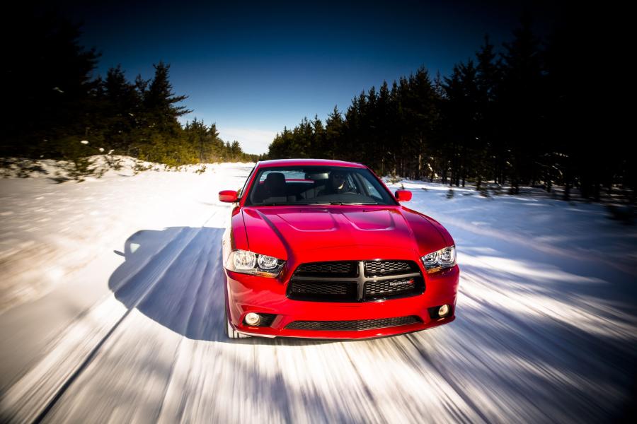  Dodge Charger AWD Sport 2013 года  (фото 33 из 50)